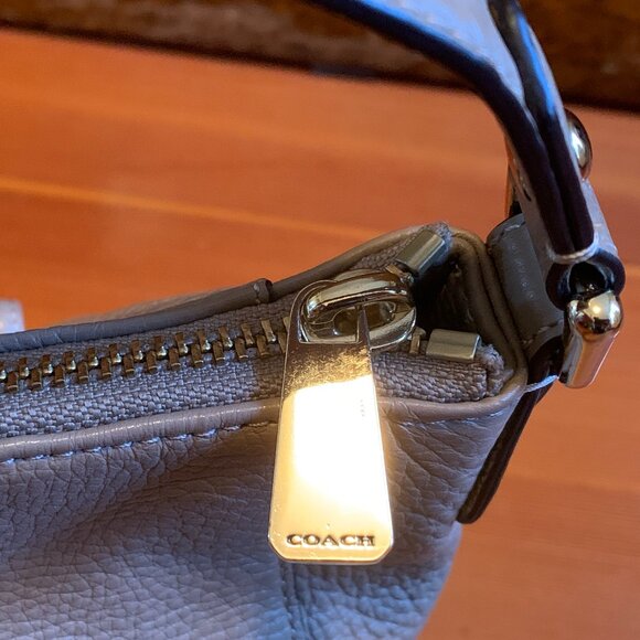 Coach Handbag - Picture 5 of 15